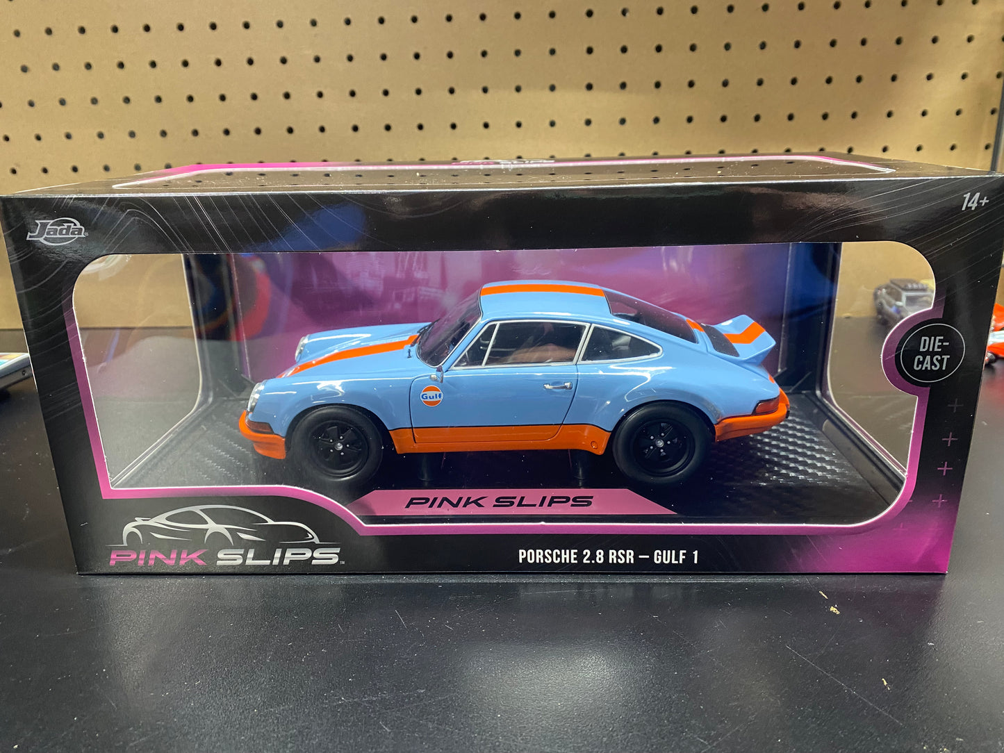 Porsche 2.8 RSR - GULF 1 - Jada Toys Pink Slip 1/18 Diecast NEW GULF (Solido)