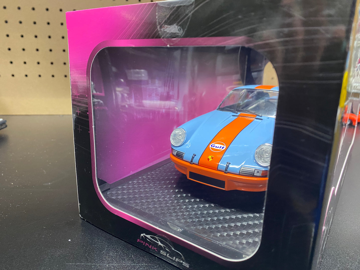 Porsche 2.8 RSR - GULF 1 - Jada Toys Pink Slip 1/18 Diecast NEW GULF (Solido)