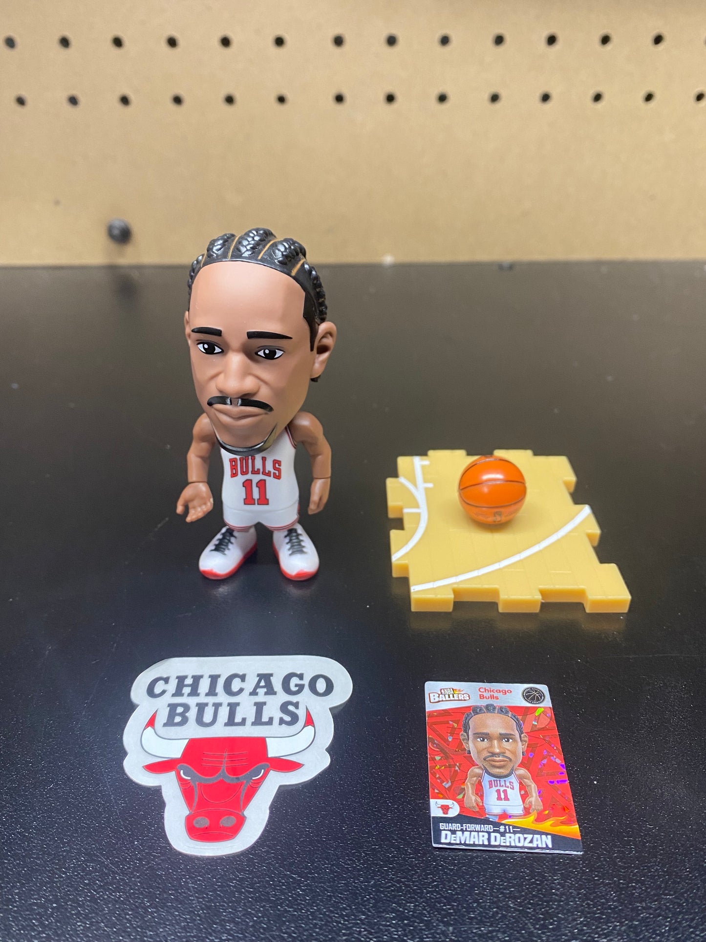 DeMAR DeROZAN - Chicago Bulls - White - NBA BALLERS
